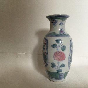 Vintage Chinese porcelain Vase green with pink flowers and birds 8" marked